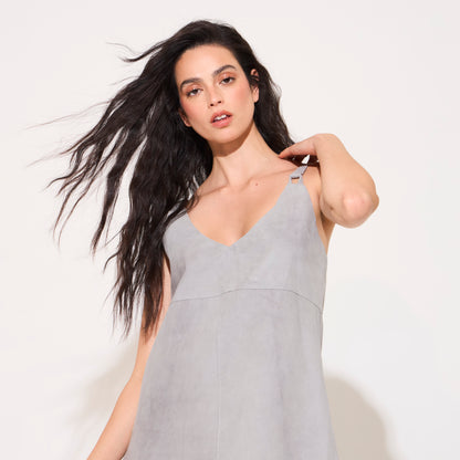 Top de gamuzza gris con tiras