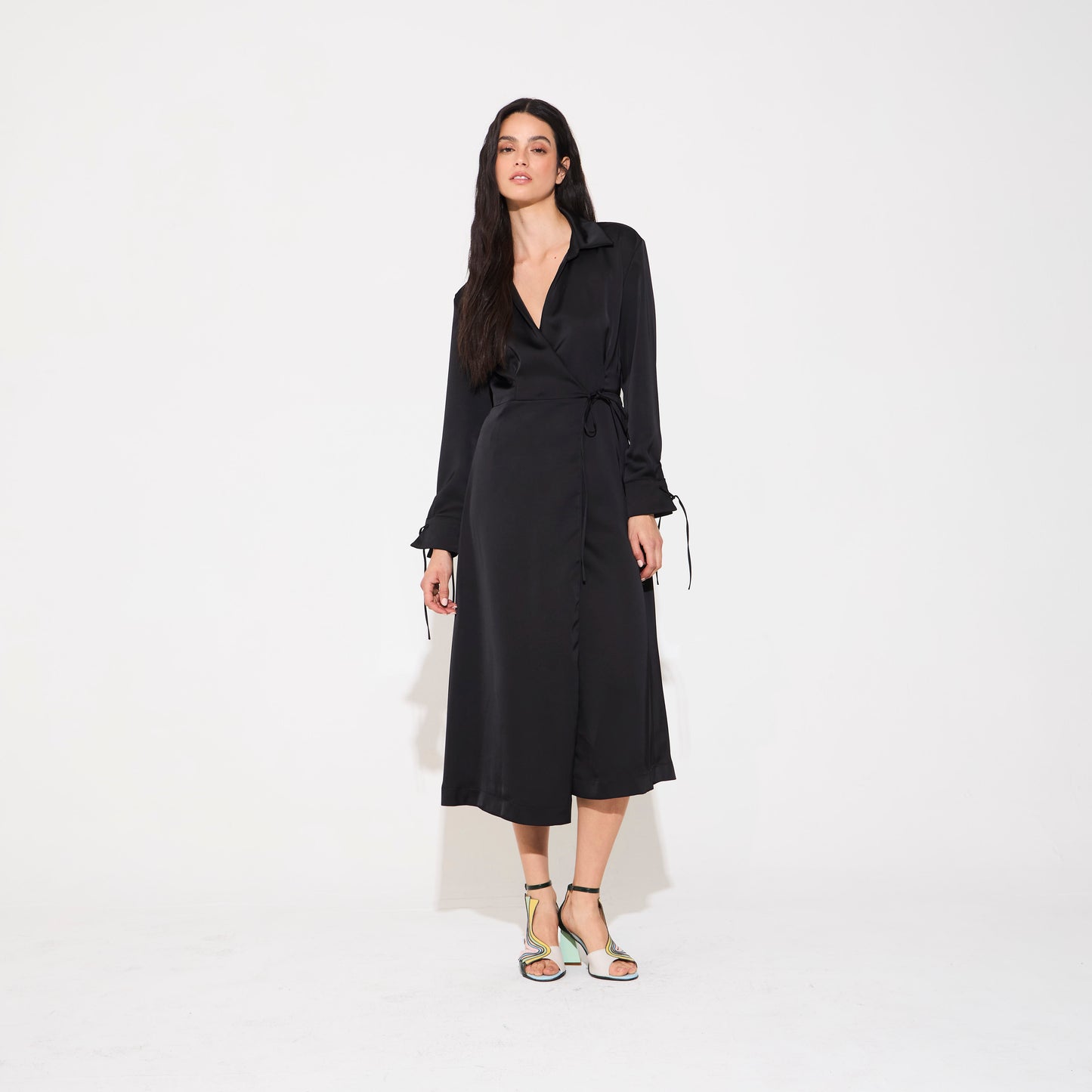 Vestido Capella Black NERATTA