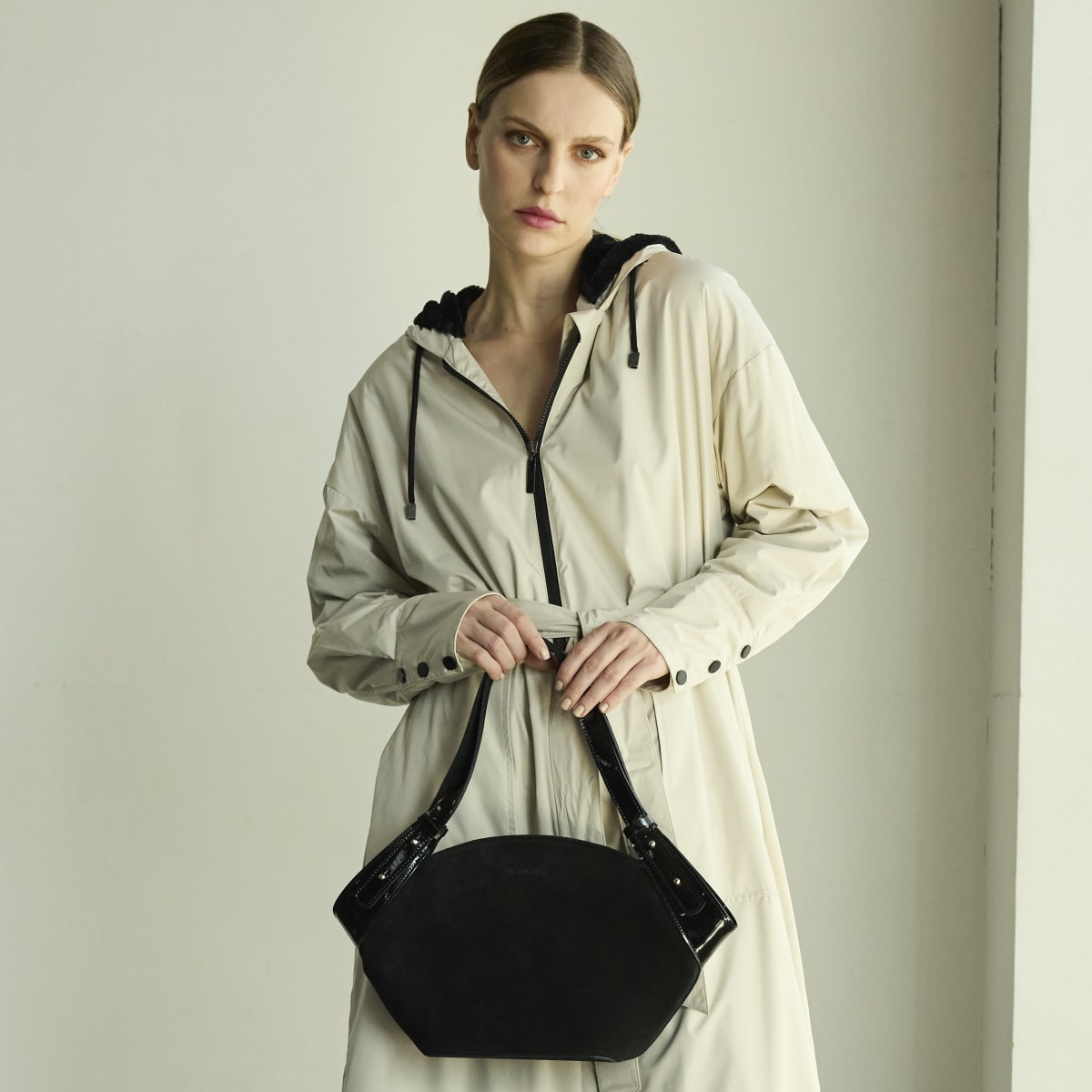Cartera Nápoles Negro Gamuza y Negro Charol