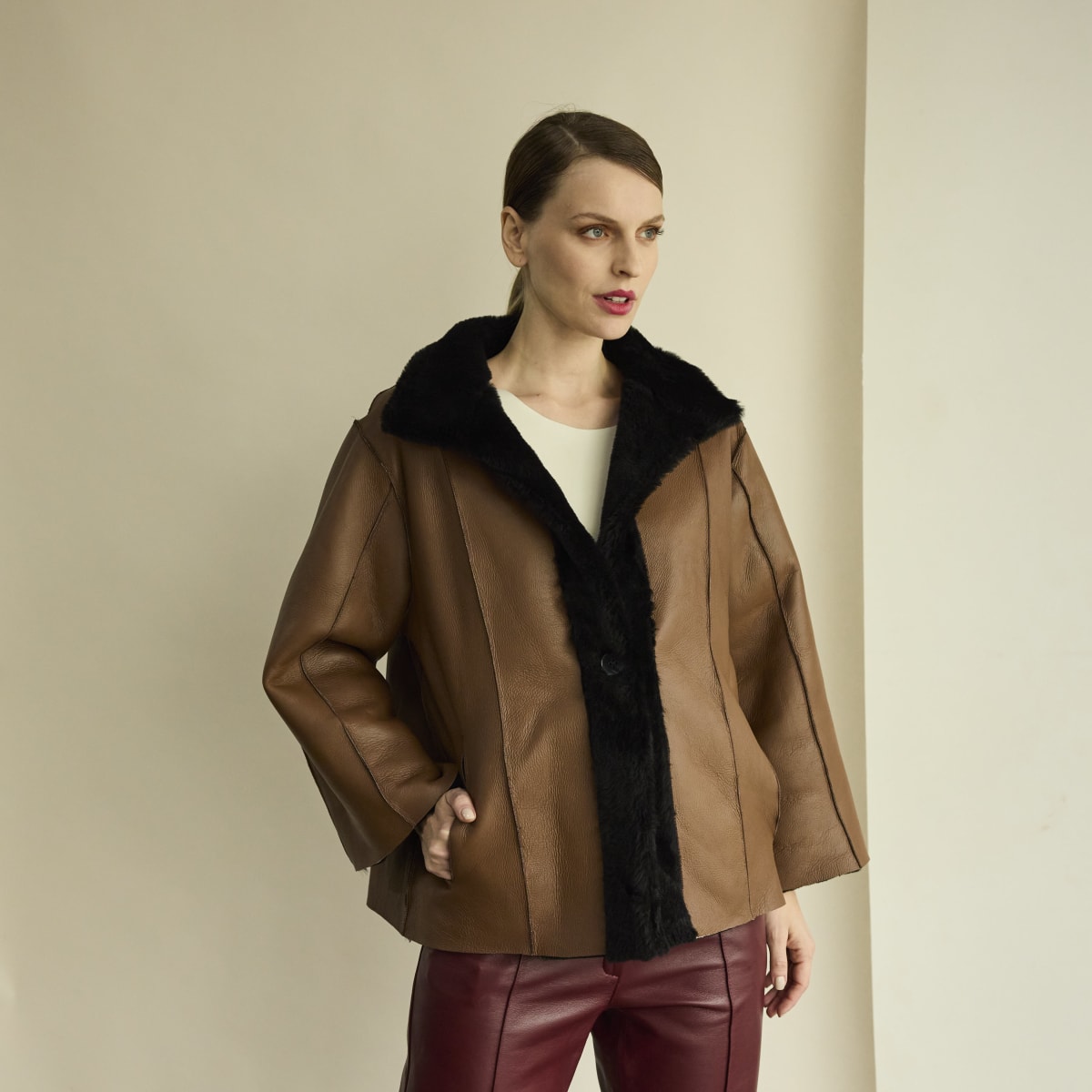 Abrigo Napalan corto reversible marron/negro